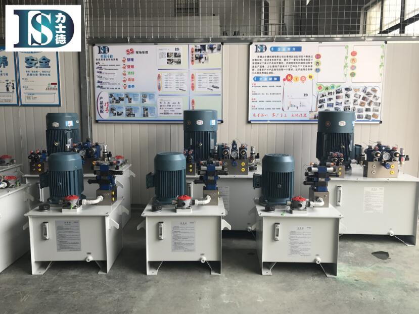 公司新近生產(chǎn)的液壓油缸獲得用戶好評(píng) 公司新近生產(chǎn)的液壓油缸獲得用戶好評(píng)